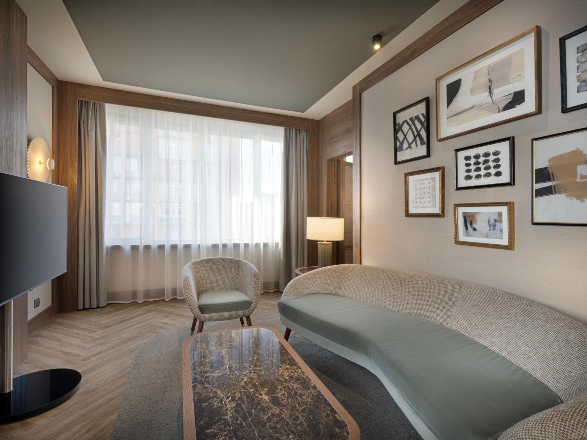 The Westin Madrid Cuzco Hotel Екстериор снимка