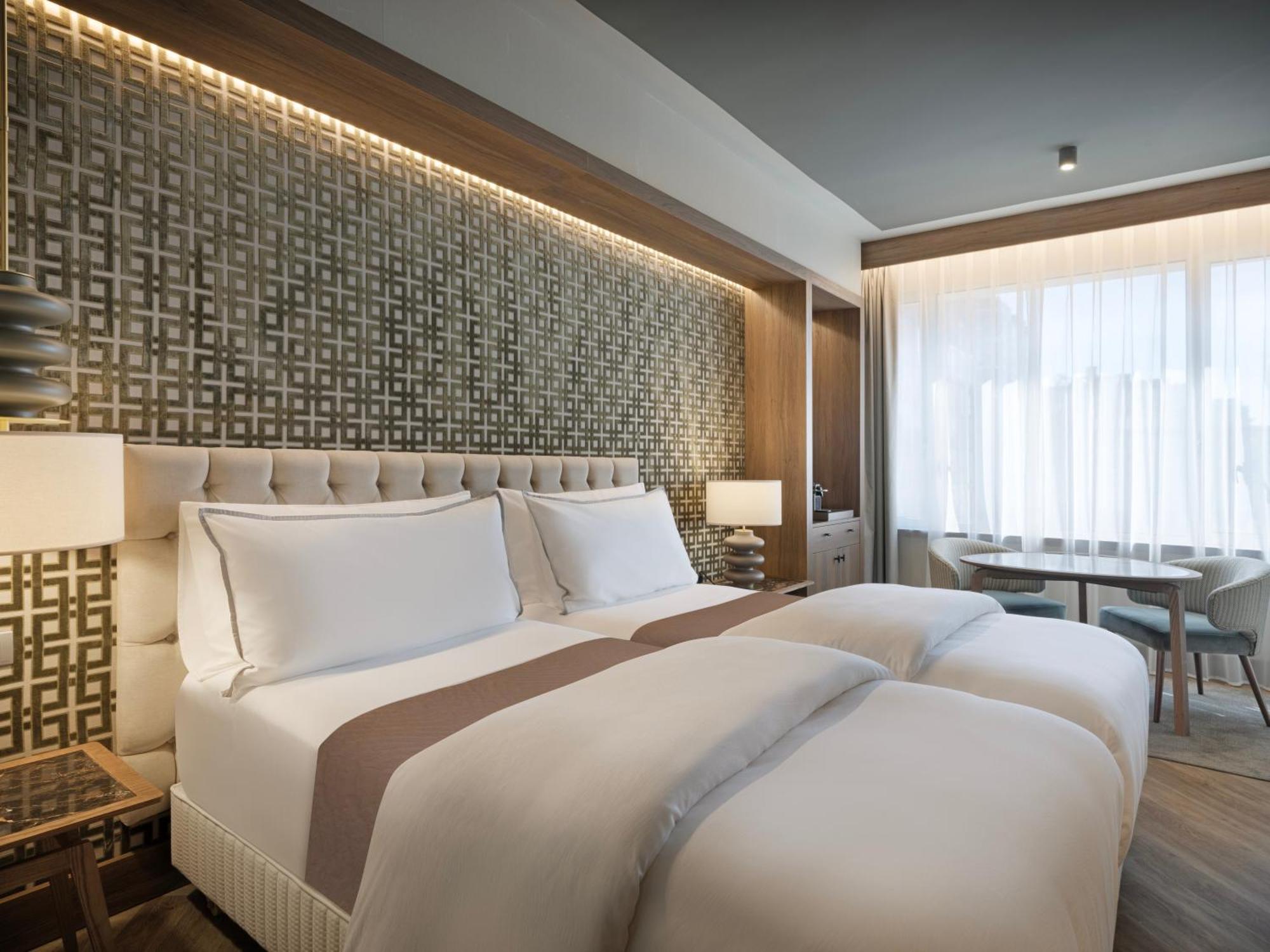 The Westin Madrid Cuzco Hotel Екстериор снимка