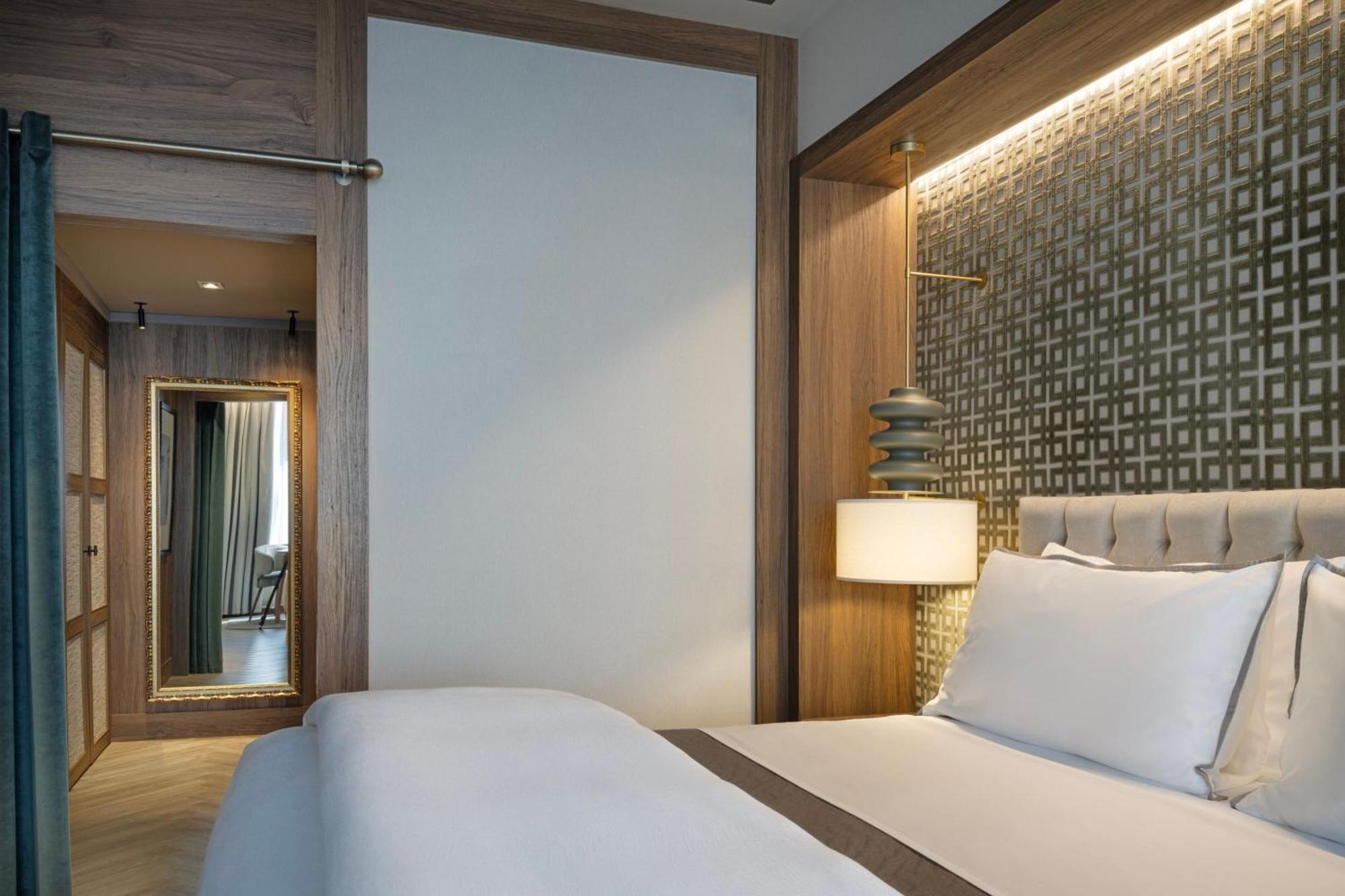 The Westin Madrid Cuzco Hotel Екстериор снимка